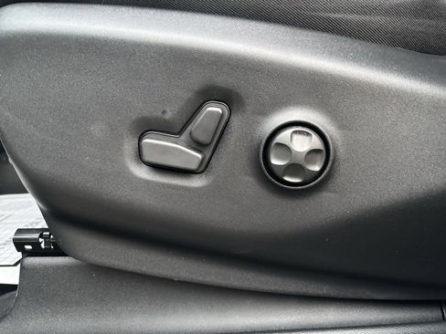 New 2026 Chrysler Pacifica Select image 23