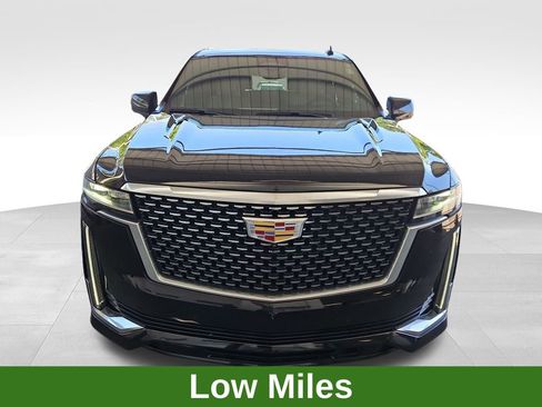 Used 2023 Cadillac Escalade ESV Premium Luxury w/ Performance Package AWD/4WD image 2