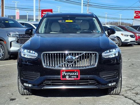 Used 2021 Volvo XC90 T6 Momentum w/ Advanced Package image 9