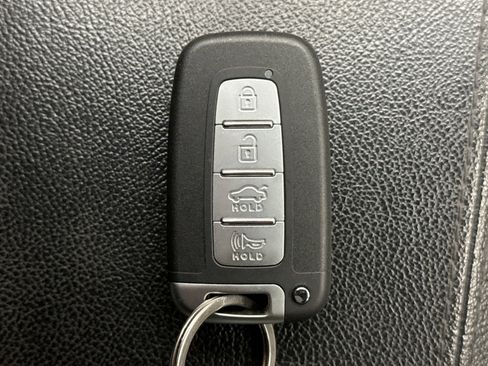 Used 2014 Hyundai Sonata Hybrid image 10