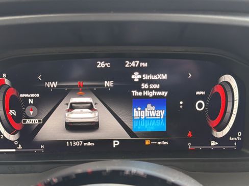 Used 2024 Nissan Rogue SL AWD/4WD image 29