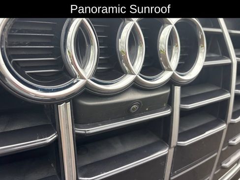 Used 2021 Audi Q5 2.0T Premium Plus w/ Premium Plus Package AWD/4WD image 12