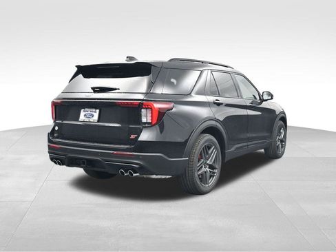New 2026 Ford Explorer ST image 7