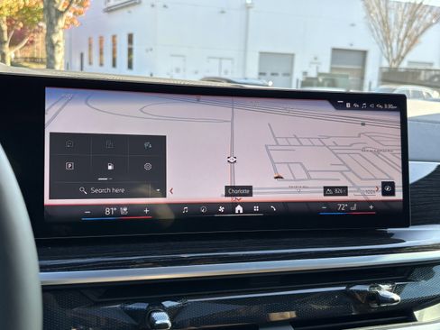 Used 2026 BMW X5 xDrive40i w/ M Sport Package image 28