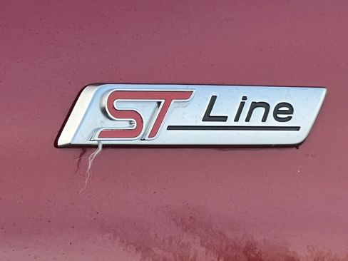 Certified 2023 Ford Escape ST-Line Select w/ Tech Pack #2 image 3