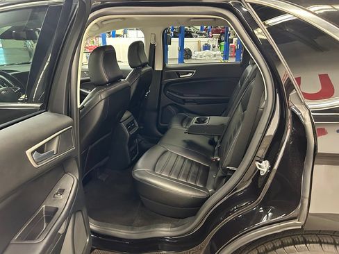 Used 2023 Ford Edge SEL AWD/4WD image 16