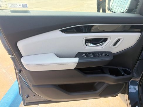 New 2026 Honda Pilot EX-L image 16