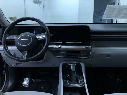 Used 2025 Hyundai Kona SEL image 17