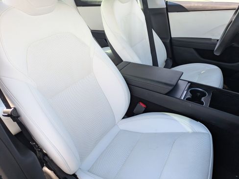 Used 2025 Tesla Model 3 Long Range image 10