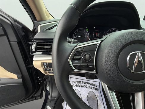 Used 2024 Acura RDX SH-AWD image 22