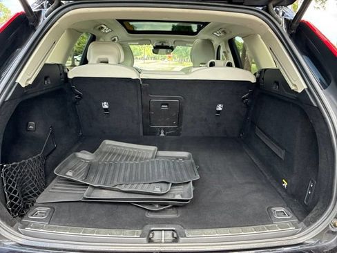 Used 2019 Volvo XC60 T6 Inscription AWD/4WD image 17
