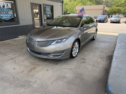 Used 2015 Lincoln MKZ Hybrid w/ Equipment Group 202A Reserve FWD image 1