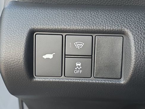 Used 2025 Honda Pilot Black Edition image 18