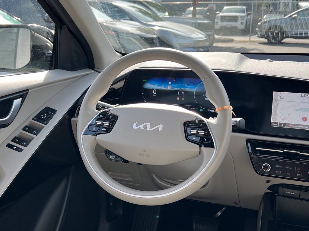 Used 2023 Kia Niro Wind w/ Wind Preserve Package FWD image 12