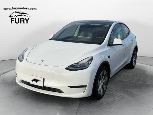 Used 2022 Tesla Model Y Long Range AWD/4WD image 8