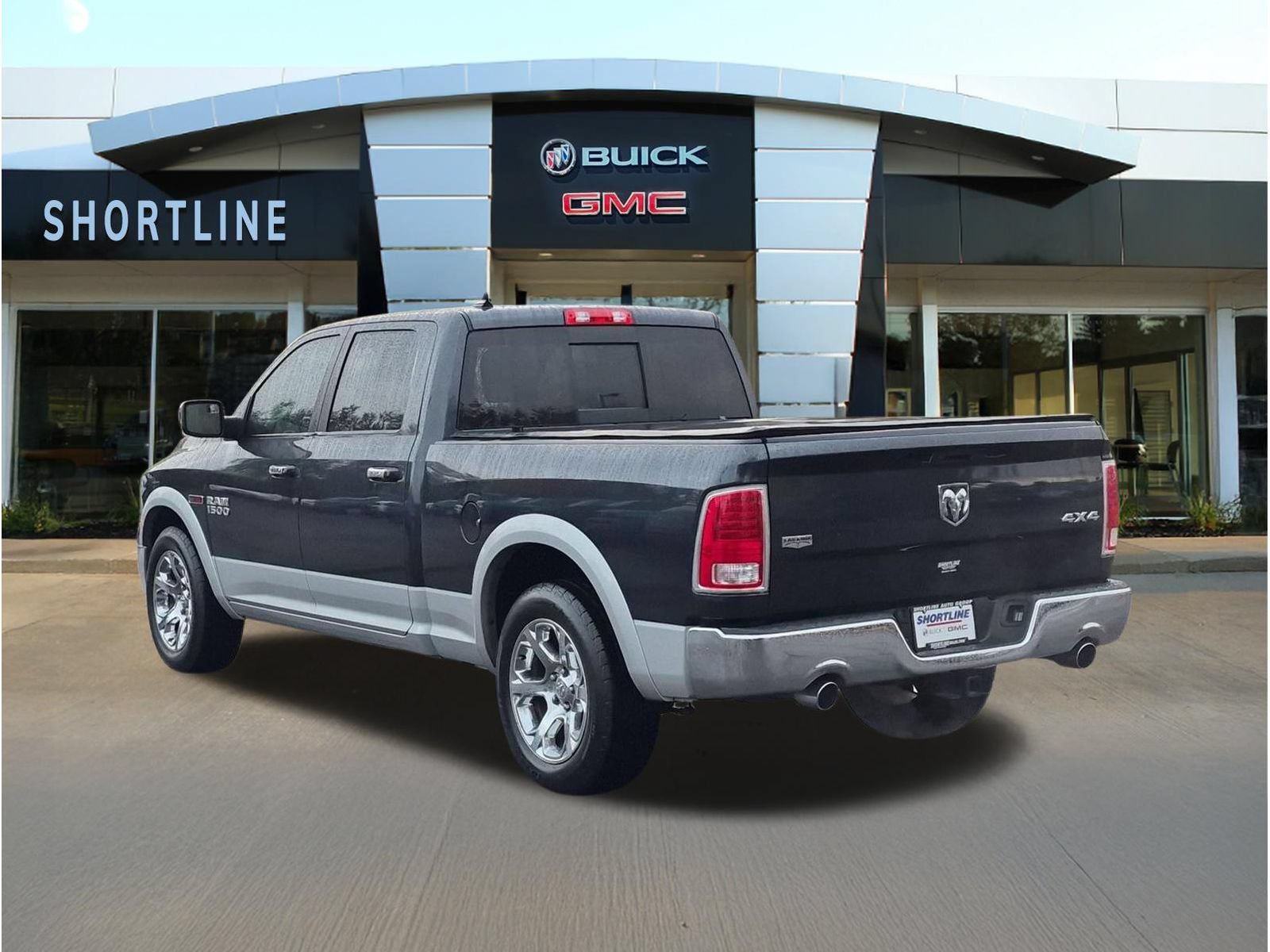 Used 2017 RAM 1500 Laramie w/ Convenience Group AWD/4WD image 5