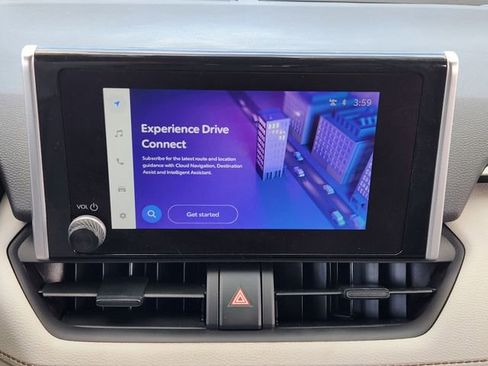 Used 2024 Toyota RAV4 XLE w/ Convenience Package image 12