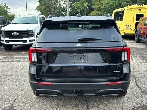 New 2026 Ford Explorer ST-Line w/ ST-Line Street Pack AWD/4WD image 29