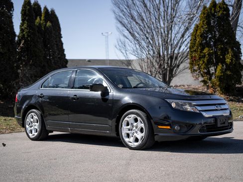 Used 2011 Ford Fusion SE w/ 201A Rapid Spec Order Code image 3