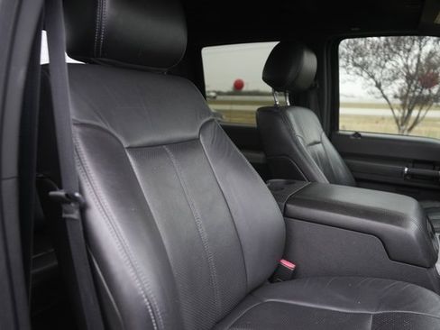 Used 2013 Ford F250 Lariat w/ Lariat Interior Pkg image 19