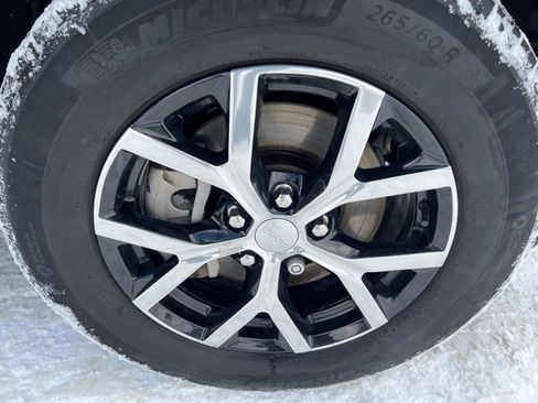 Certified 2023 Jeep Grand Cherokee L Limited image 8