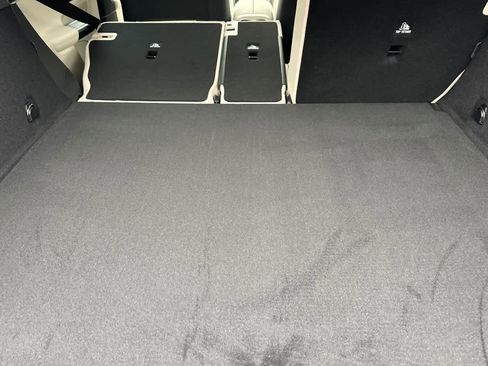 New 2026 Mercedes-Benz GLC 300 4MATIC image 14