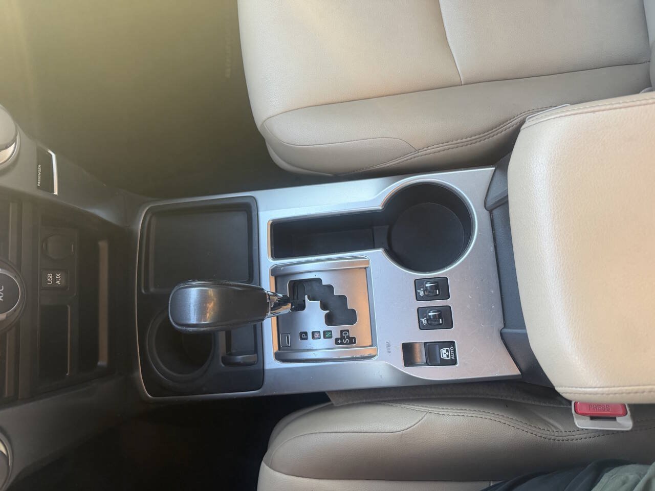 Used 2016 Toyota 4Runner SR5 Premium RWD image 10