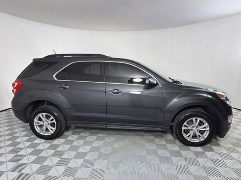 Used 2017 Chevrolet Equinox LT w/ Convenience Package image 4