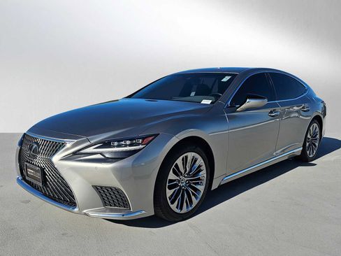 Certified 2022 Lexus LS 500 w/ Cold Weather Package (CK) RWD image 7