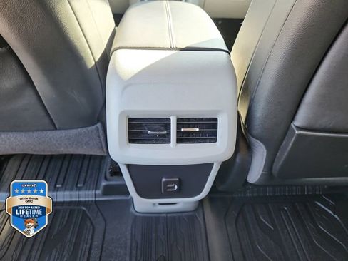 Certified 2023 GMC Terrain SLT w/ Tech Package FWD image 12