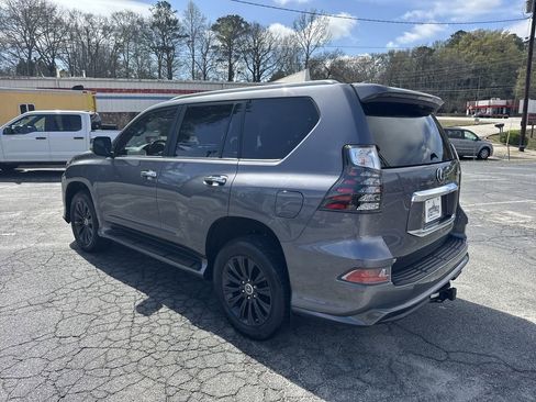 Used 2023 Lexus GX 460 Premium w/ Accessory Package image 5