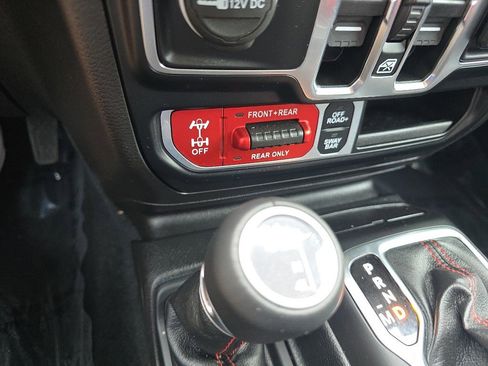 Used 2023 Jeep Gladiator Rubicon image 31