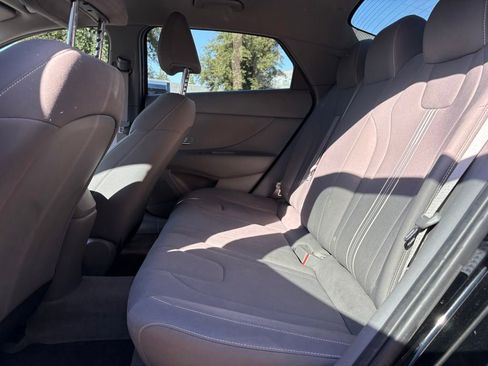 Used 2023 Hyundai Elantra SEL FWD image 11