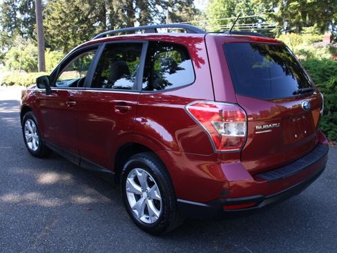 Used 2015 Subaru Forester 2.5i Premium w/ Popular Package #2 AWD/4WD image 4