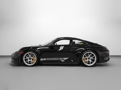 Certified 2026 Porsche 911 GT3 RWD image 2