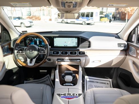 Used 2020 Mercedes-Benz GLS 580 4MATIC image 14