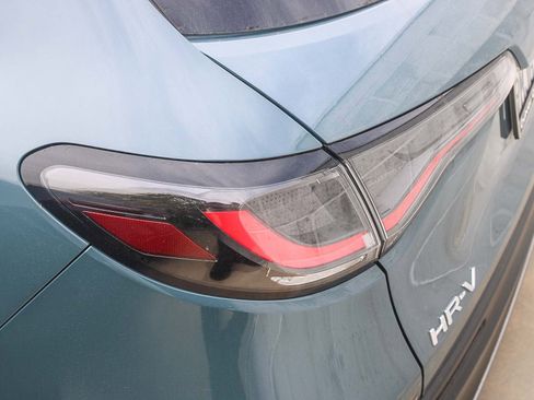 Used 2024 Honda HR-V Sport image 11