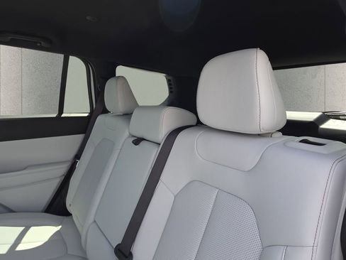 New 2026 Jeep Cherokee Limited AWD/4WD image 7