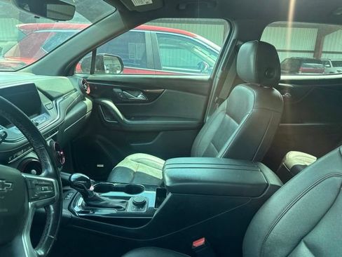 Used 2021 Chevrolet Blazer RS w/ Enhanced Convenience Package FWD image 4