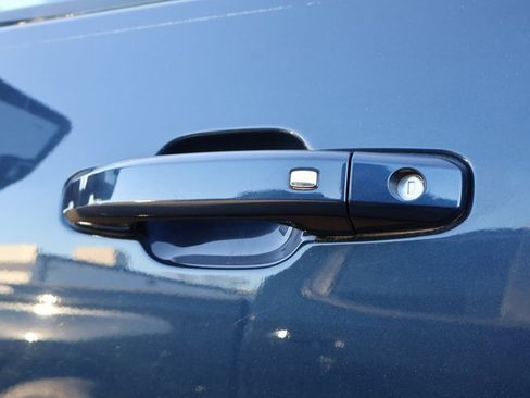 Used 2020 GMC Sierra 2500 AT4 w/ Technology Package image 20