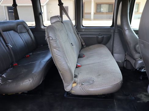 Used 2017 Chevrolet Express 3500 LT w/ LT Preferred Equipment Group image 21