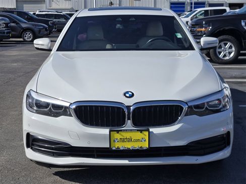 Used 2019 BMW 530i w/ Convenience Package image 2