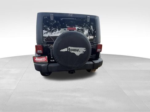 Used 2012 Jeep Wrangler Unlimited Sport AWD/4WD image 4