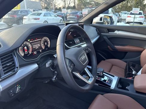 Used 2025 Audi Q5 2.0T Premium w/ Convenience Plus Package image 24