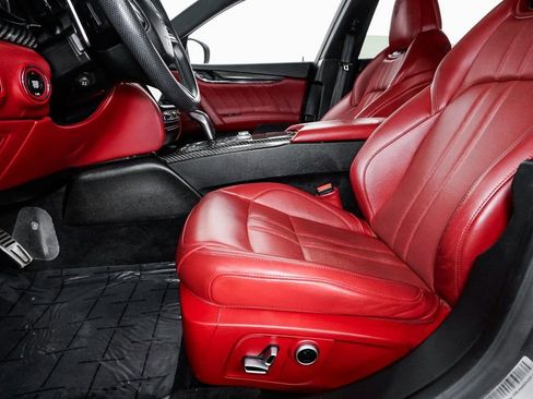 Used 2021 Maserati Quattroporte S GranSport Q4 image 11