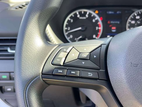 Certified 2025 Nissan Sentra S image 19