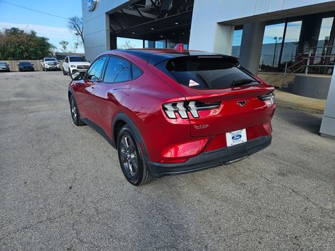 Used 2021 Ford Mustang Mach-E Select image 4