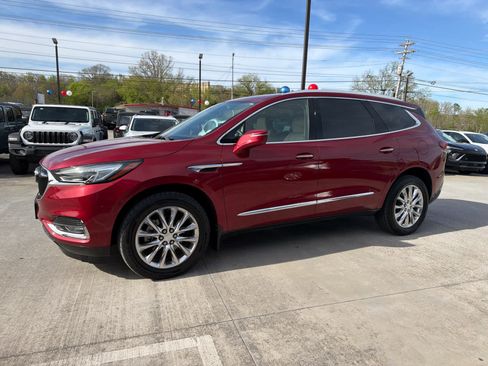 Used 2019 Buick Enclave Premium AWD/4WD image 2