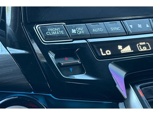 Certified 2024 Honda Odyssey Elite image 30