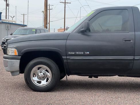 Used 2001 Dodge Ram 1500 Truck 2WD Regular Cab image 4